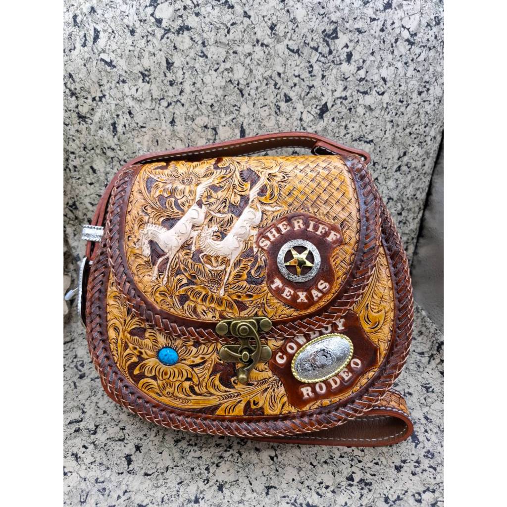 กระเป๋าสะพายข้าง ทรงแตงโม 9x8นิ้ว หนังแท้ งานทำมือ ลายกัญชา ลายดุน ลายดอกไม้ ธงชาติอเมริกา ประดับเหรียญ คาราบาว คาวบอย ง