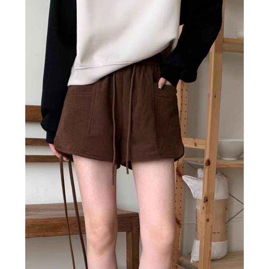 กางเกงขาสั้นผ้าลูกฟูก DRAWSTRING CORDUROY POCKET SHORTS