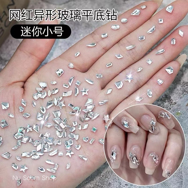 เพชรเทียม คละแบบ(เล็ก+ใหญ่) ติดเล็บเจล (พร้อมส่ง)