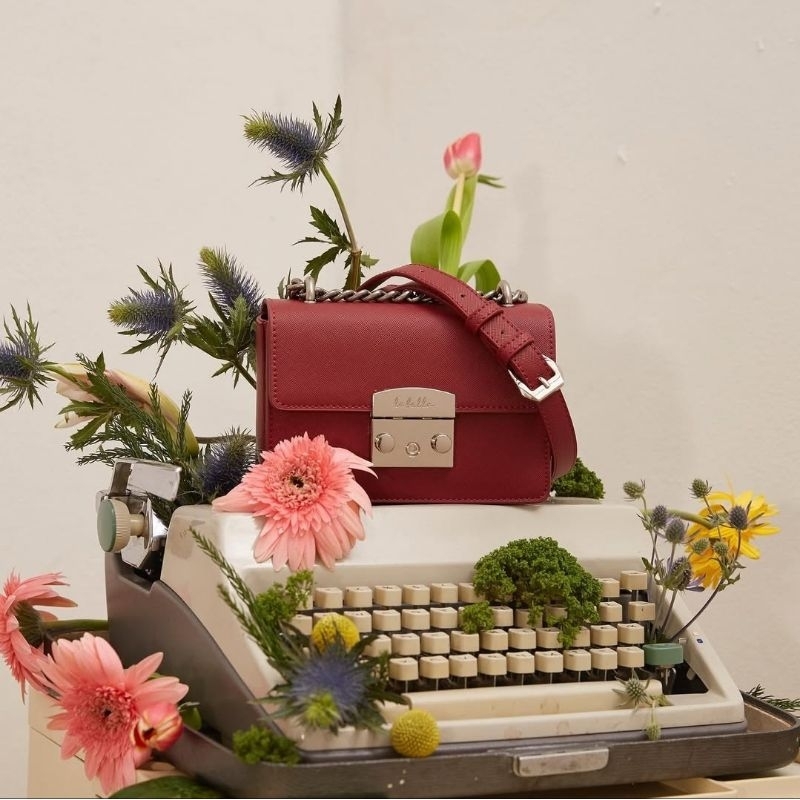 ส่งต่อ กระเป๋า Labella รุ่น Luna S สี Burgundy (มือสอง, สภาพ 99%) พร้อมส่ง