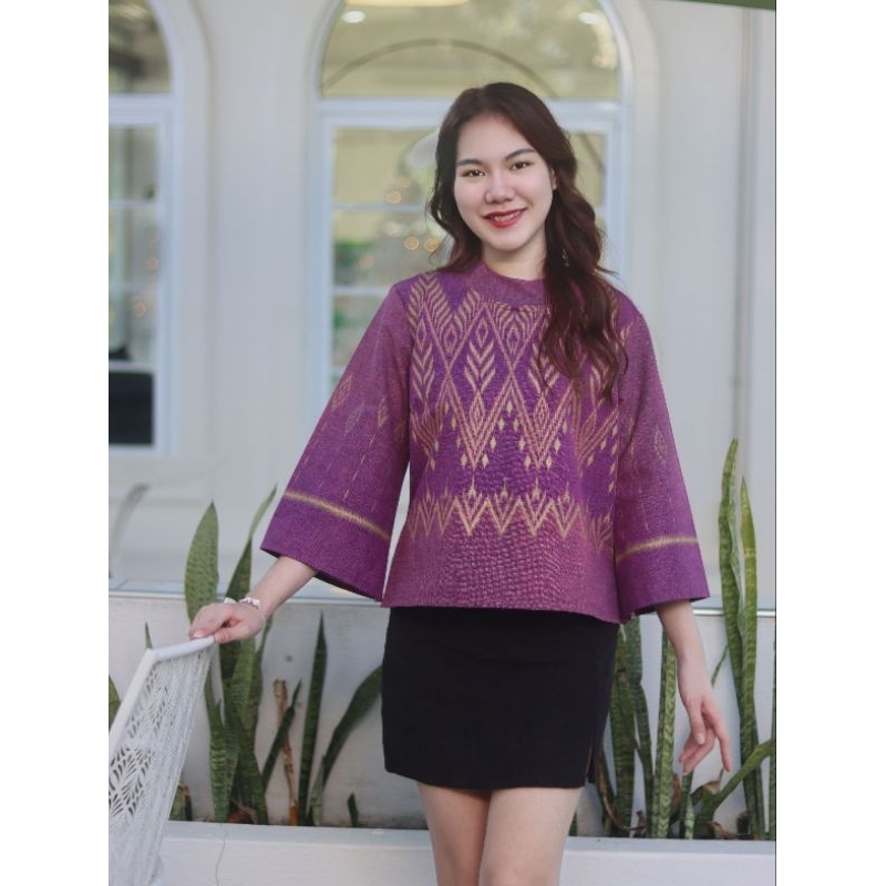 พร้อมส่ง🇹🇭เสื้อผ้าฝ้าย อก40"  44" ลายไทย  สีหวาน คอเต่า ใส่ทำงานใส่สวย มีบริการเก็บปลายทาง  เสื้อพื้นเมือง