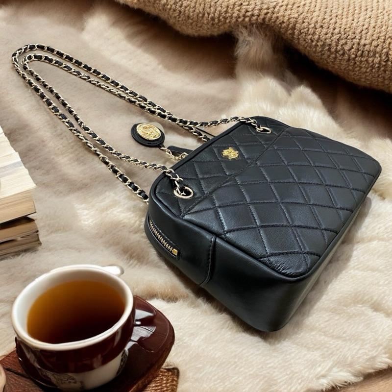 Violet 25cm กระเป๋าหนังแกะ แบรนด์Lovera