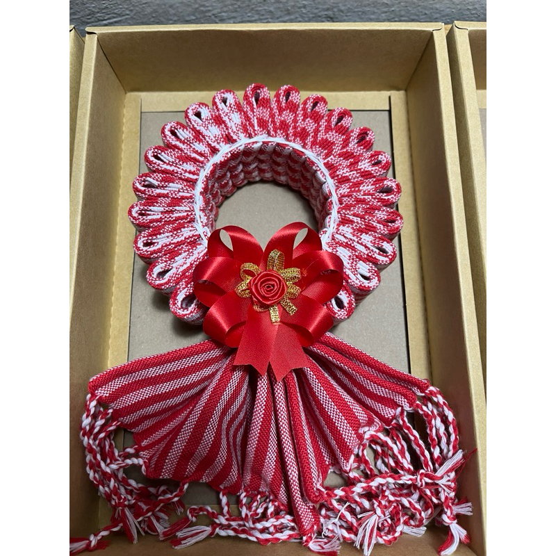 ที่ระลึกงานเกษียณ ของขวัญปีใหม่ มาลัยผ้าพันคอทอมือ + กล่อง