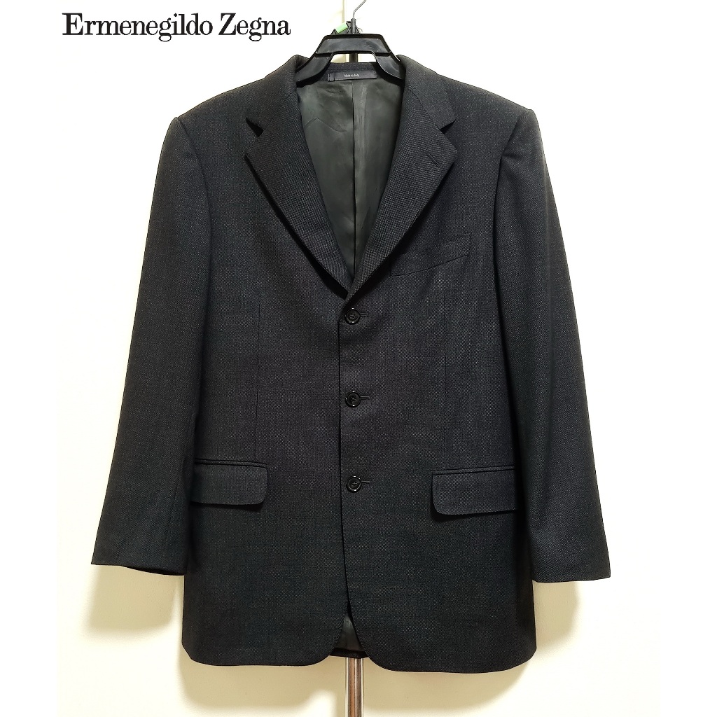 Ermenegildo Zegna เสื้อสูท สีเทา อก 42 นิ้ว มือสอง