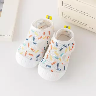 ลดราคา รองเท้าแตะเด็ก ใส่ได้ทั้งเด็กผู้หญิงและผู้ชาย พื้นกันลื่น น้ำหนักเบา พร้อมส่ง