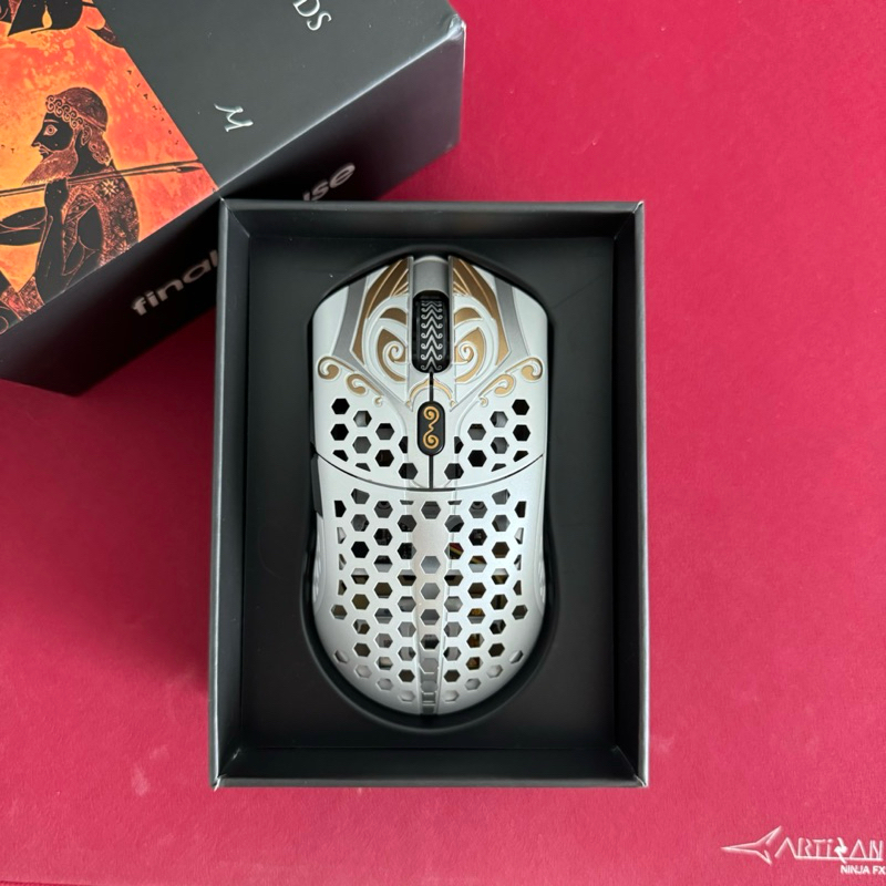 (พร้อมส่ง) Finalmouse Starlight Zeus M