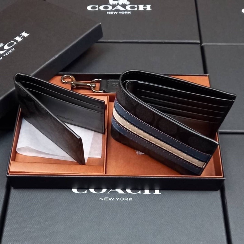 C0ACH 3-IN-1 WALLET WITH VARSITY STRIPE WITH KEY FOB LIMITED BOX (24649)