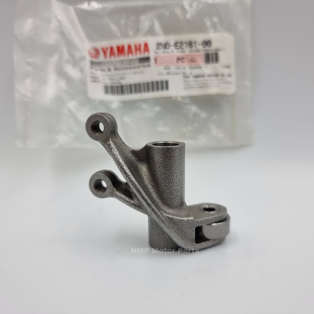 กระเดื่องวาล์ว กระเดื่องกดวาล์ว SPARK 135 SPARK 135I X-1R แท้ YAMAHA VALVE ROCKER ARM  UK