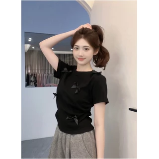 Beryl 🌻 เสื้อยืดคอกลมผูกโบว์สีขาวสำหรับผู้หญิง 🎀 เวอร์ชั่นเกาหลี น่ารัก ขี้เล่น แขนสั้น ลำลอง ผอมเพรียว เสื้อท่อนบน