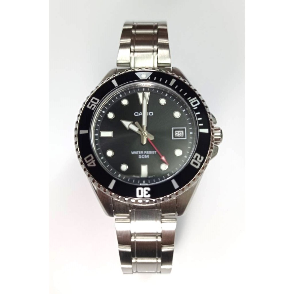 CASIO นาฬิกาข้อมือ รุ่น MDV-10-1A1VDF สายสเตนเลสสตีล