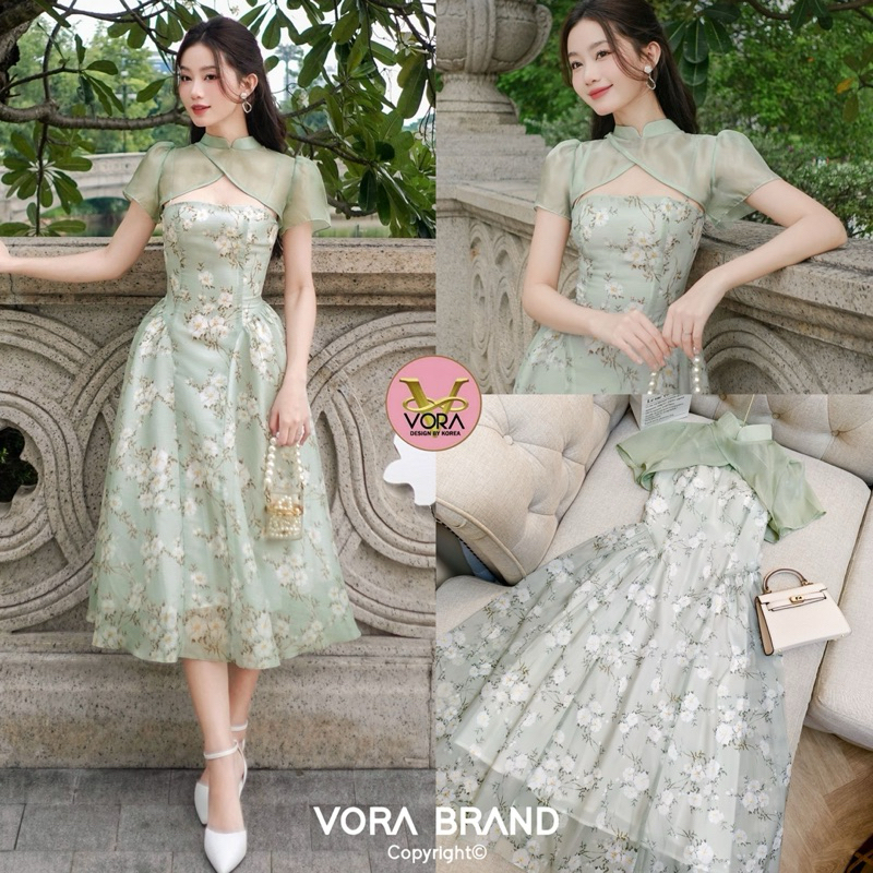 M1 งานป้าย Vora Dress ชุดเดรสยาวสายเดี่ยวลายดอกแต่งเสื้อคลุมคอจีนตัวสั้น สำหรับผู้หญิง เสื้อผ้าแฟชั่