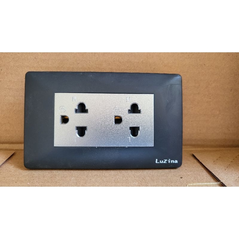 Luzino/Luzina Power-Socket (thai) - black-silver - (USED!)