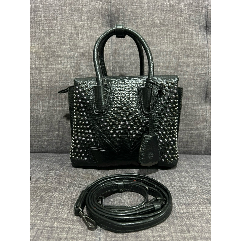 กระเป๋า MCM แท้มือสอง