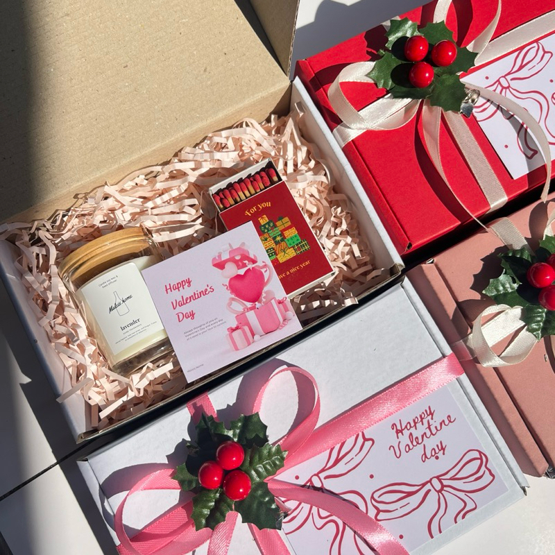 Gift Box V1 ของขวัญเทียนหอม 60 ml พร้อมฝาไม้ วาเลนไทน์ รับปริญญา ครบรอบ