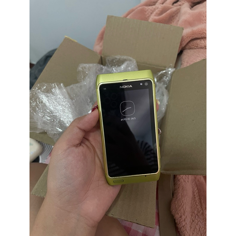 มือถือตัวดัง ตัวฮิต nokia n8 มือสอง