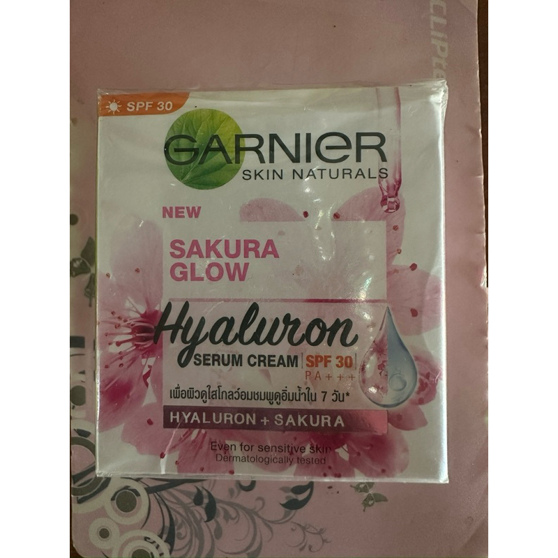 Garnier Sakura Glow Serum Cream SPF30