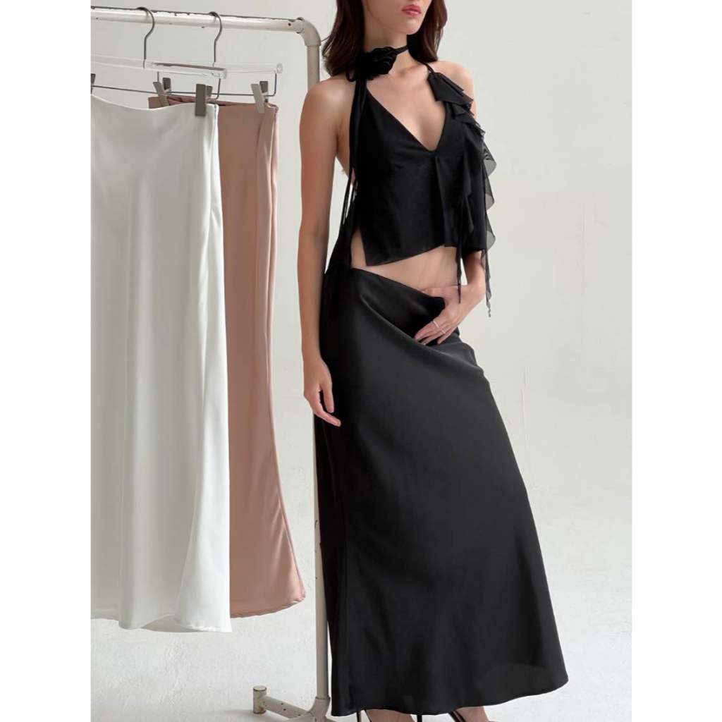 [ Fabrique.co ] - Low Waist Maxi Skirt กระโปรงยาว แฟชั่นผู้หญิง