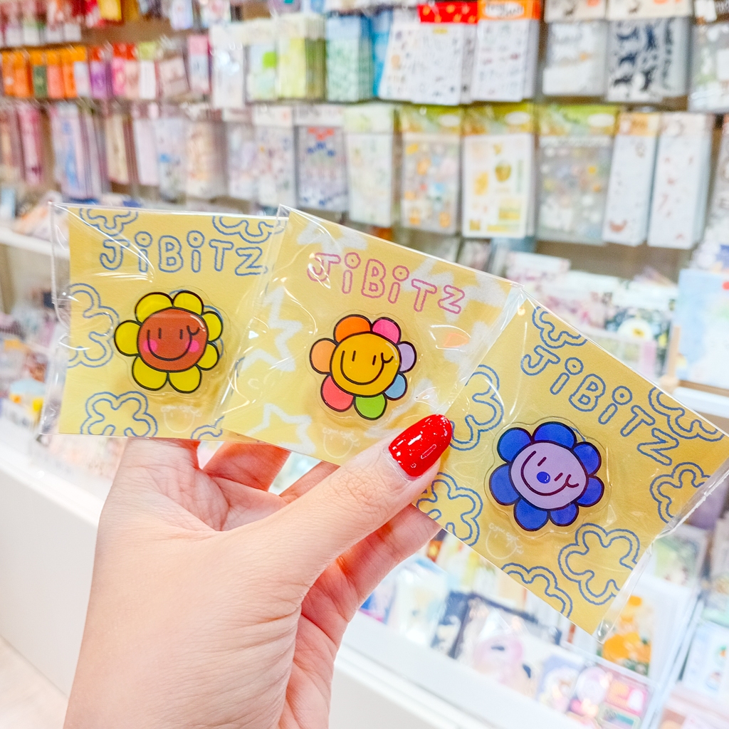 Jibitz ติดตกแต่งรองเท้า ลายดอกไม้บานเฉ่ง [Cyw.cyp.cyw]