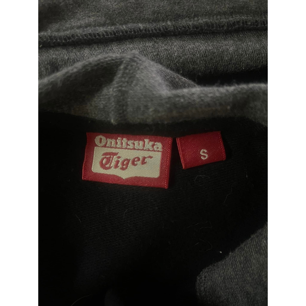เสื้อตัวยาวมีฮู้ด onitsuka tiger แบรนด์แท้ มือสอง