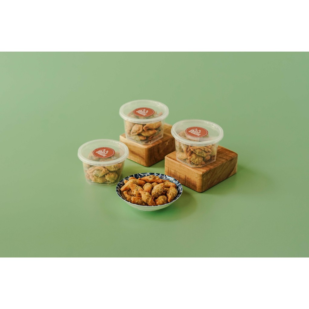 ปั้นขลิบไส้ปลา ขนมบ้านอัยการ