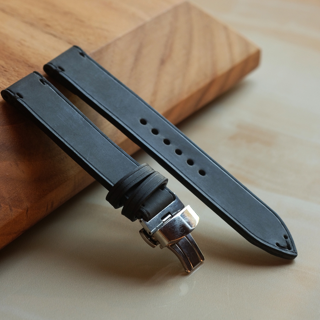 TYME strap สายนาฬิกาหนังอิตาลี รุ่น  WICK IV มาพร้อมกับ บัคเคิล Deployment Buckle Clasp สีทองเงา รับประกัน 1 ปี