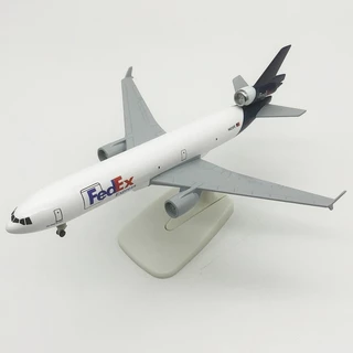 [20cm] โมเดลเครื่องบินFedEx MD-11.ทำด้วยเหล็ก มีล้อ มีล้อและขาตั้งโชว์ สวย งานละเอียด - ของขวัญ ของสะสม ของเล่น ตั้งโชว์