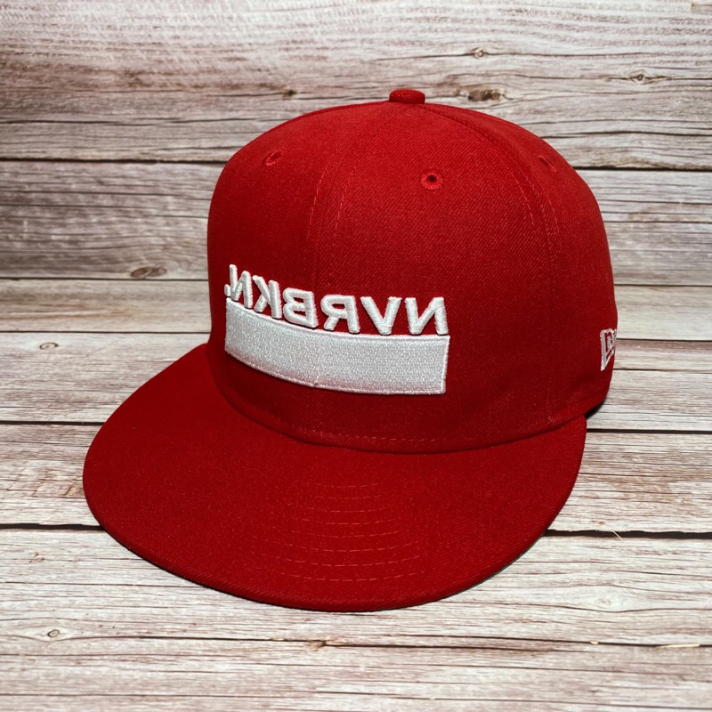 หมวก New Era Dc Shoes NVRBKN 9Fifty Snapback Hat Red