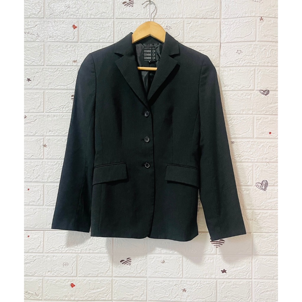 อก 32 สูทมือสอง Blazer ผู้หญิงสีดำริ้ว ทรงสุภาพ  *S133