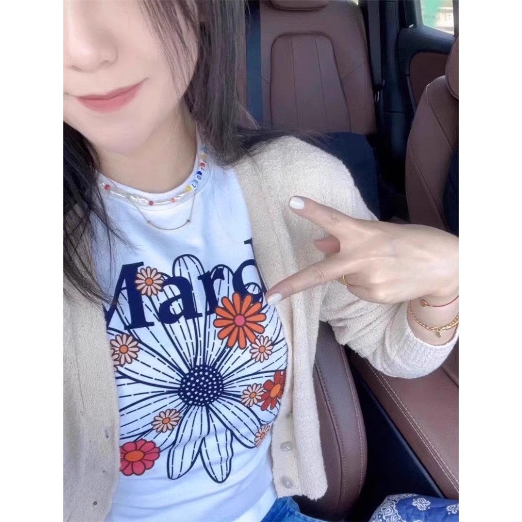 [จัดส่งภายใน 24 ชั่วโมง] Mardi Mercredi Flower Blossom T-shirt นำเข้าจากเกาหลี ของแท้