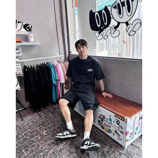Hype It - Hype Shadow เสื้อยืดแขนสั้นทรง Oversized แบรนด์ Hype It (คอไม่กว้าง ทรงไหล่ตก)