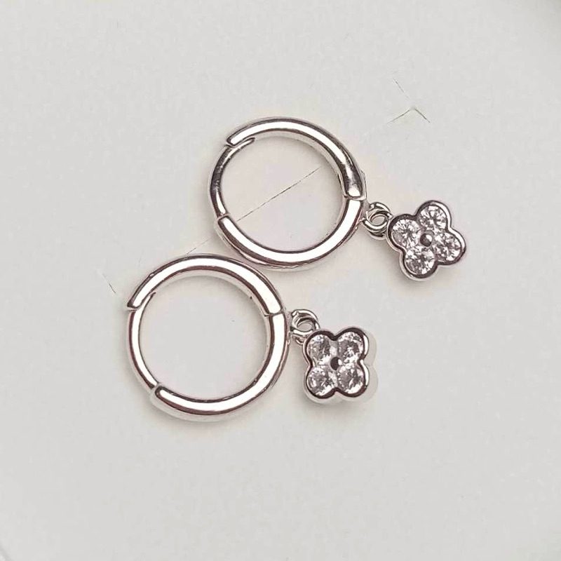 Winterwinter Jewelry Silver925 : ( Best Seller ) เครื่องประดับเงินแท้ ต่างหูห่วงเพชร cz รูปดอกไม้
