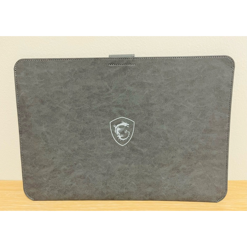 MSI Sleeve Bag Modern 14” เคสแล็ปท็อป MSI ขนาด 14 นิ้ว มือสอง (มีตำหนิตรงด้านหลัง)