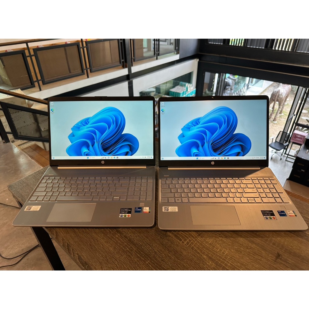 โน๊ตบุ๊คมือสอง HP Laptop 15s-fq5083TU (i7-1260P 16GB M.2 512GB)+Adapter+กระเป๋า มีประกันร้าน 1 เดือน