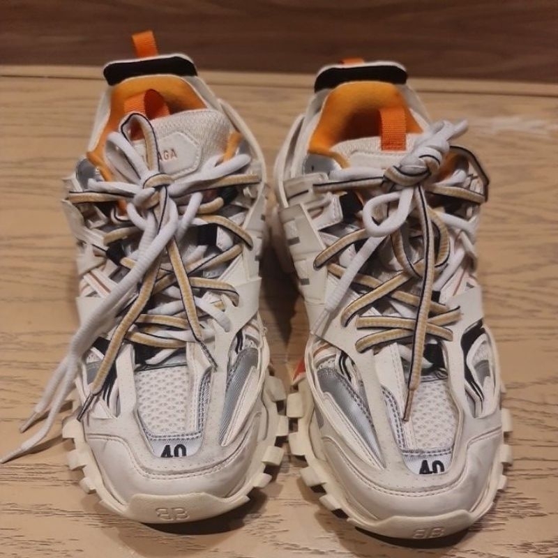 Rare Item!!! BALENCIAGA TRACK OG 40 (Used) ของแท้ ไม่มีกล่องอุปกรณ์