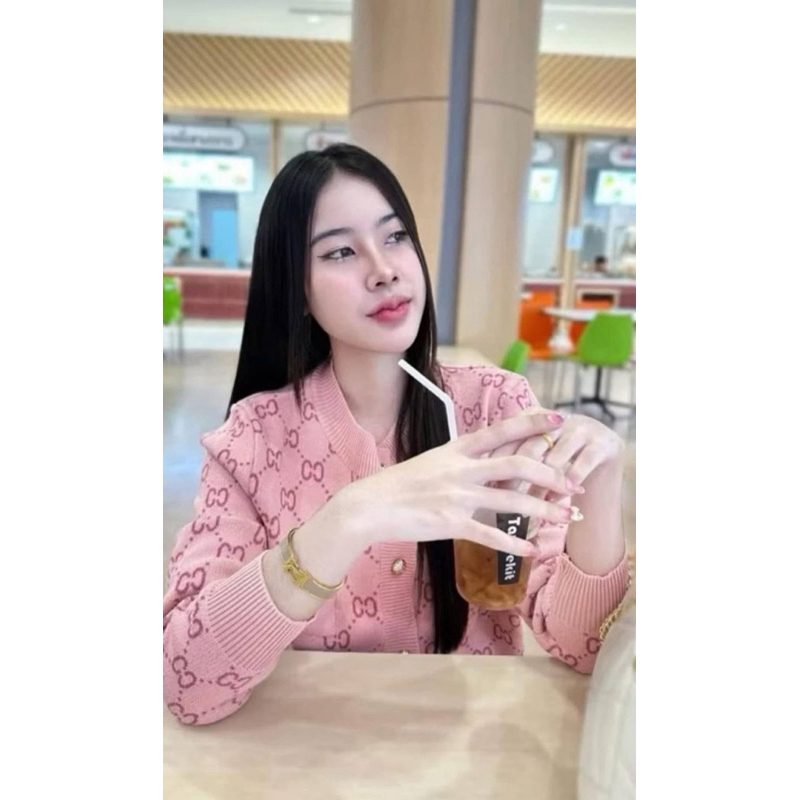 เสื้อไหมพรมแขนยาวมีกระดุมหน้า