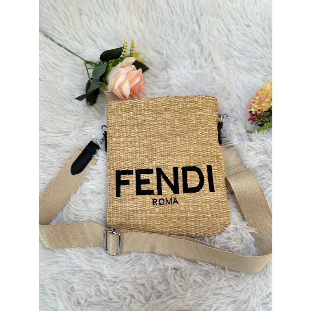 กระเป๋าสะพายสาน Fendi #ไม่มีกล่อง สวยพร้อมส่ง