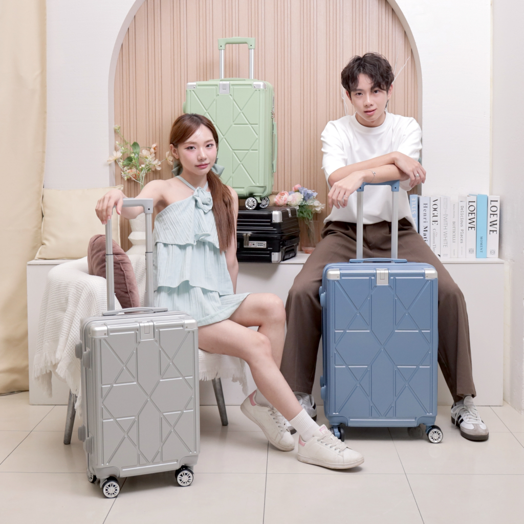 COLUMROO กระเป๋าเดินทางล้อลาก เฟรมซิป  TSA LOCK มีที่ห้อยสัมภาระด้านหน้า วัสดุ ABS ผสม PC  BF88