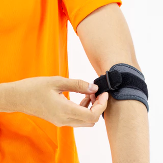 FBT ที่รัดข้อศอก ปลอกข้อศอก elbow support ปรับได้ พยุงศอก (1 ชิ้น) รหัส 49324/5