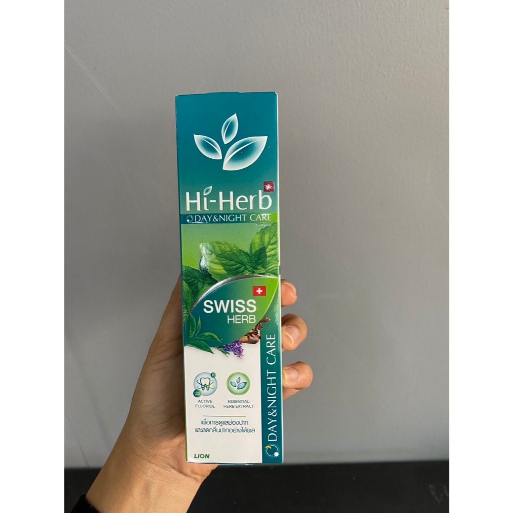 Hi-Herb ยาสีฟัน ไฮเฮิร์บ Day & Night Care สูตร Swiss Herb ขนาด 120 กรัม