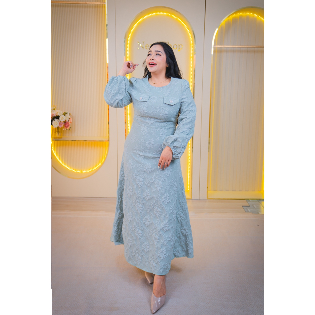 ชุดเดรสสง่างาม,ชุดเดรสยาว,ชุดออกงาน สีเขียวมิ้น ซิปซ่อนด้านหลัง แขนยาว คอกลม ผ้าโพลีเอสเตอร์ ความยาวชุด=51