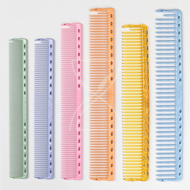 (พร้อมส่ง/ของญี่ปุ่นแท้)YS Park YS-407 Even Fine Tooth Cutting Comb หวีตัด ซอย แบ่งผมมีฟันแบนยาวเล็กน้อย ระยะห่างเท่ากัน - รูปที่ 3