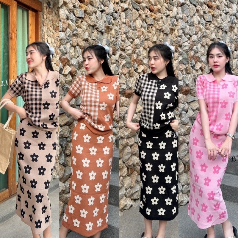ชุดเซ็ท 2 ชิ้น เสื้อ + กระโปรงไหมพรมลายดอกไม้
