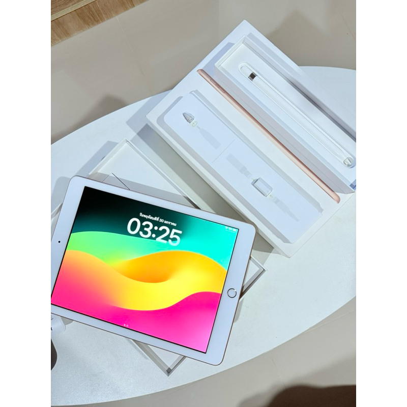 iPad Gen 6 128 GB (WIFI) + Apple pencil