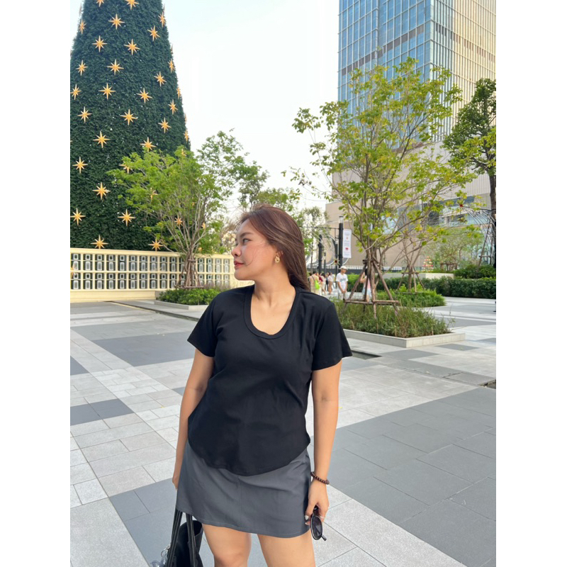 Duna เสื้อคอยูแต่งชายโค้งสาวอวบ