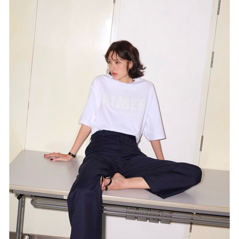 AIMER - AIMER Logo T-Shirt Tone on Tone (New in pack) เสื้อยืดโอเวอร์ไซส์ สกรีนลายใหม่ล่าสุด งานลิมิเต็ด พร้อมส่งคะ