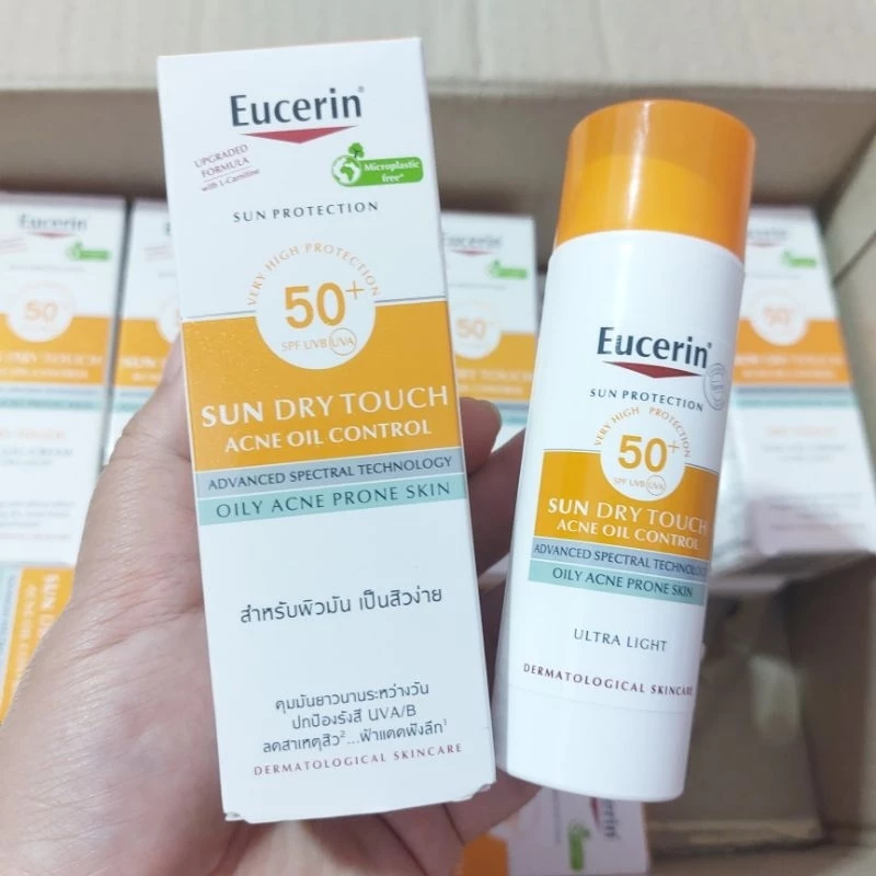 Eucerin Sun SUN PROTECTION SUN DRY TOUCH ACNE OIL CONTROL 50ml สำหรับผิวมัน เป็นสิวง่าย