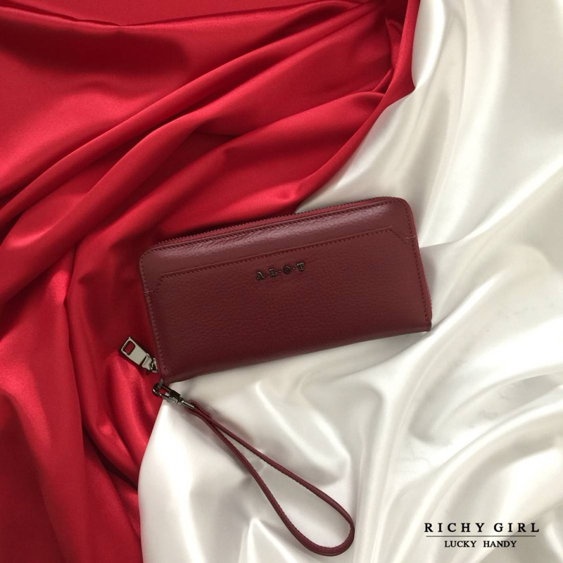 ALOT กระเป๋าสตางค์เสริมดวงใบยาว รุ่น Richy girl สีแดงเข้ม / สาววันศุกร์