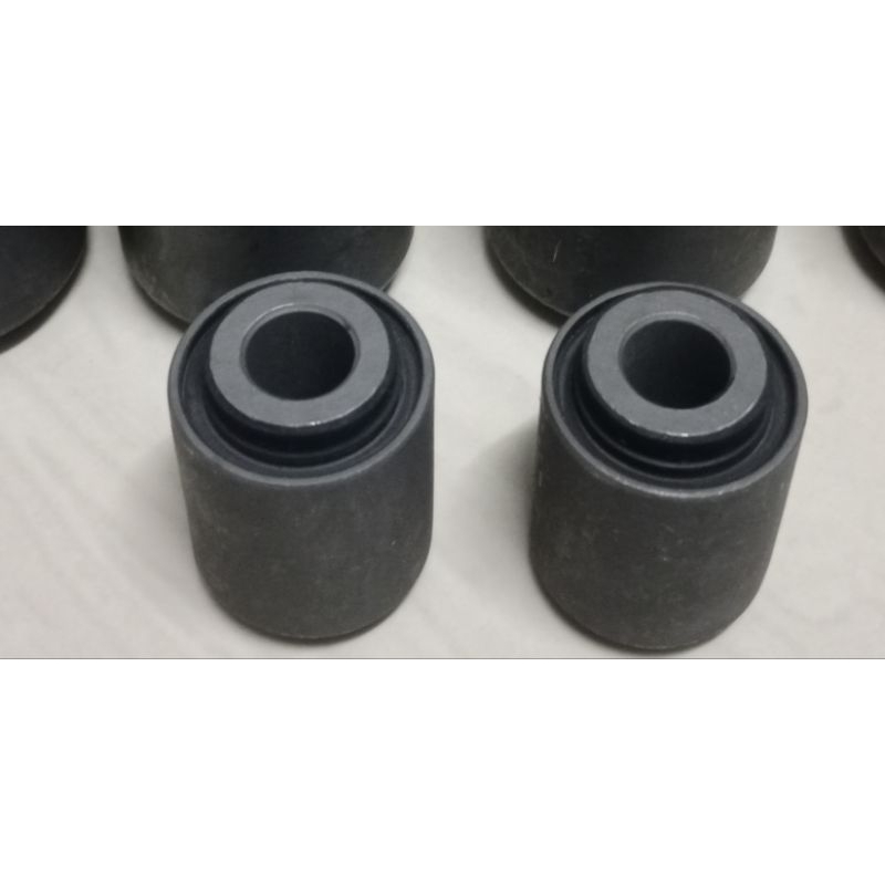 บูชกันแซหลัง  TOYOTA LAND CRUISER VX80,VX100 HDJ100 HDJ105 UZJ100 1998-2007 LEXUS LX450d LX470 LX570