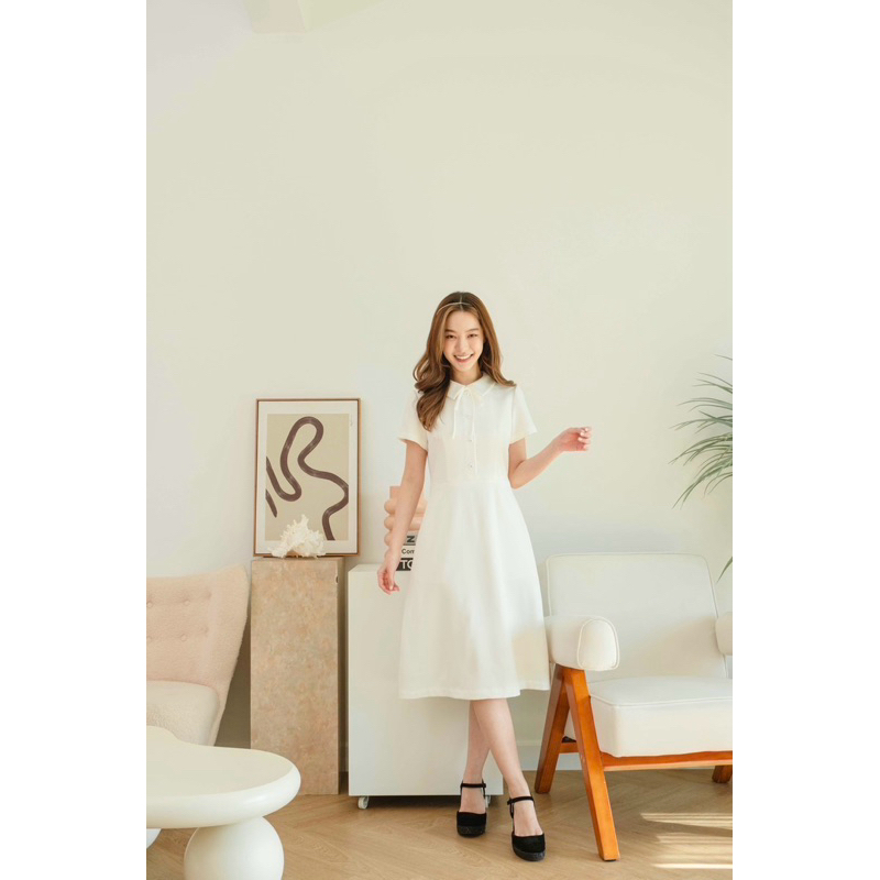 Daisy By Daisy Snow Queen MIDI Dress ชุดเดรสยาวสีขาว ชุดเรียบร้อย กระโปรงยาวสีขาว งานบุญ งานหมั้น