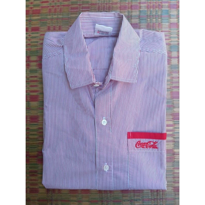 เสื้อเซอร์วิส Coca-Cola